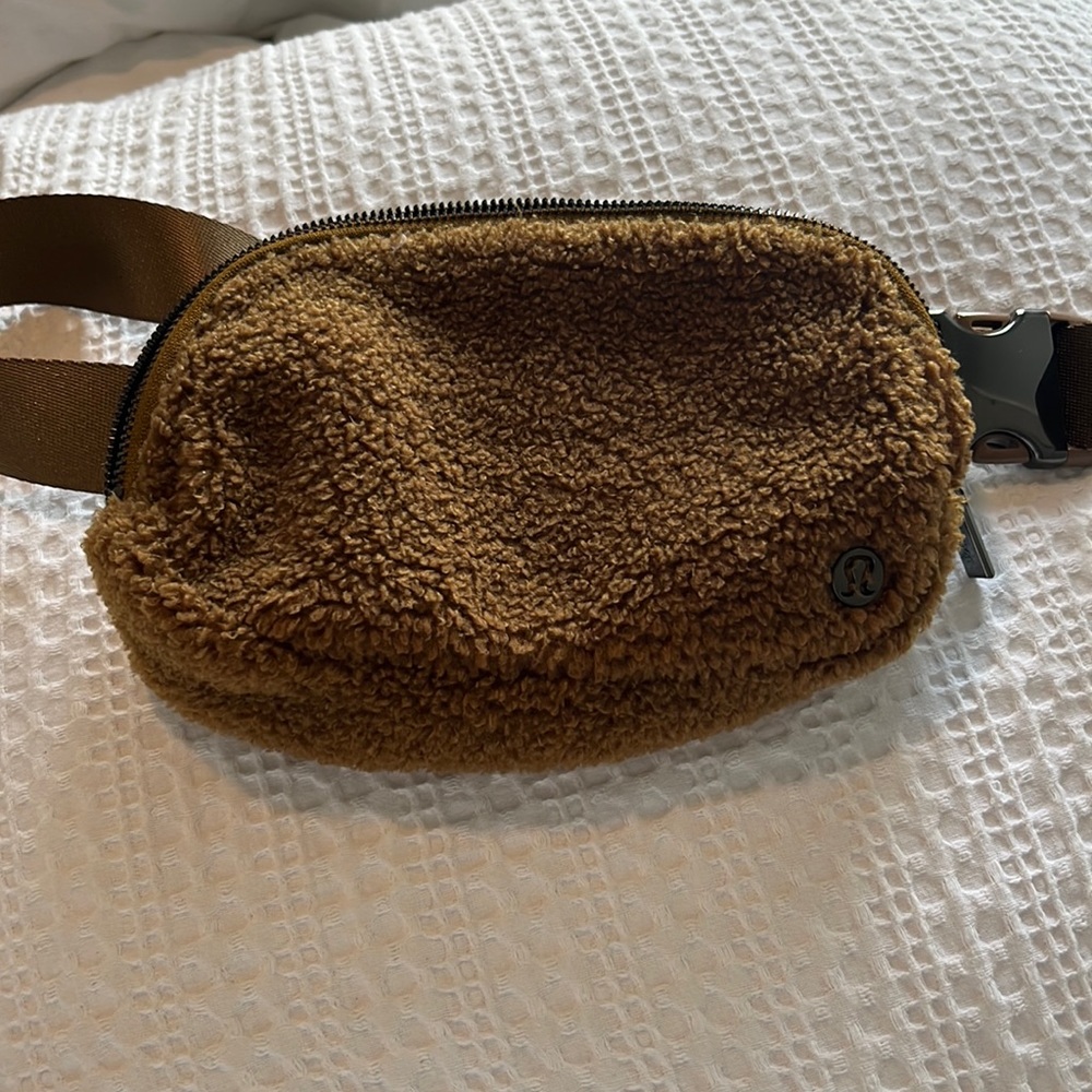 Lululemon Fanny pack